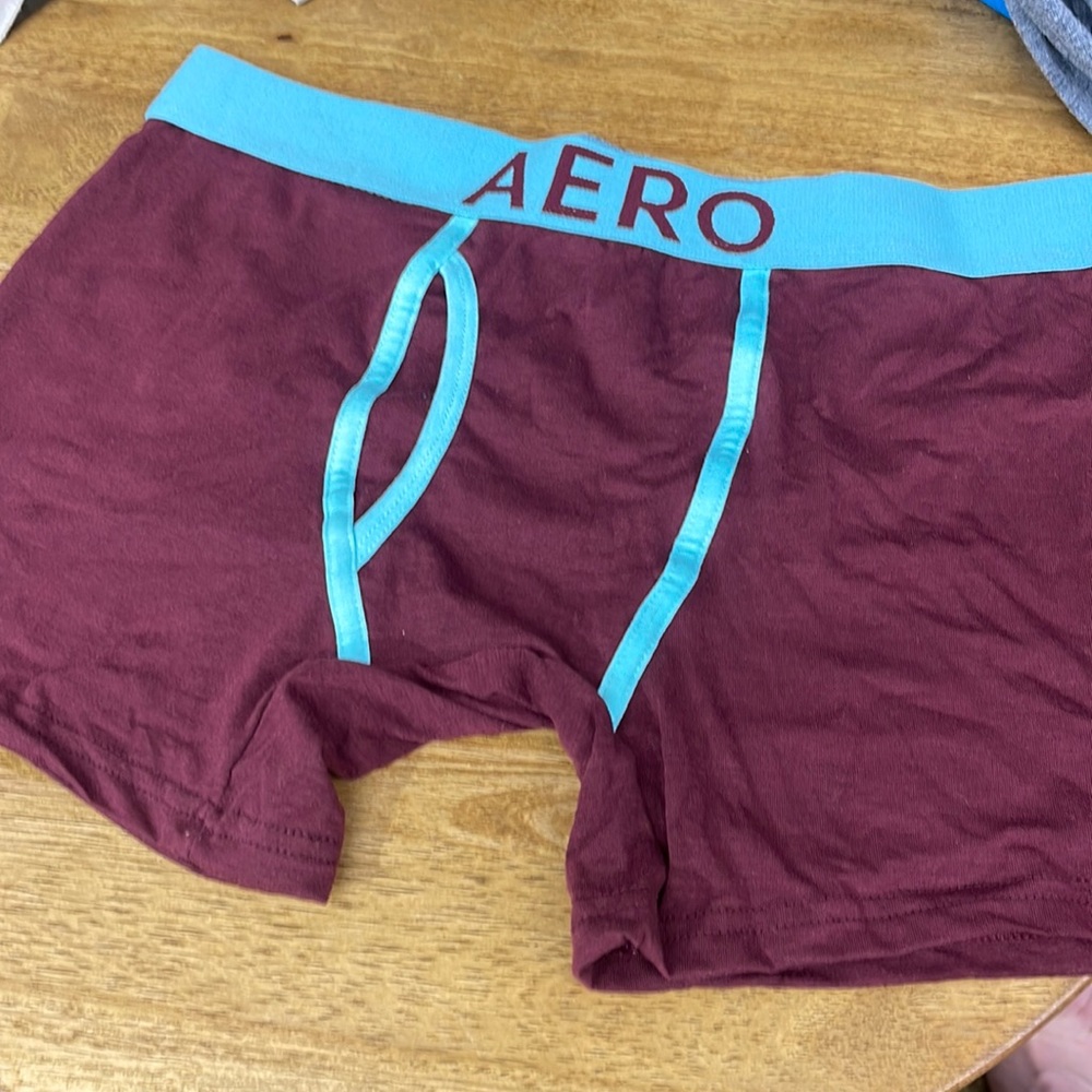 AéRopostale med.